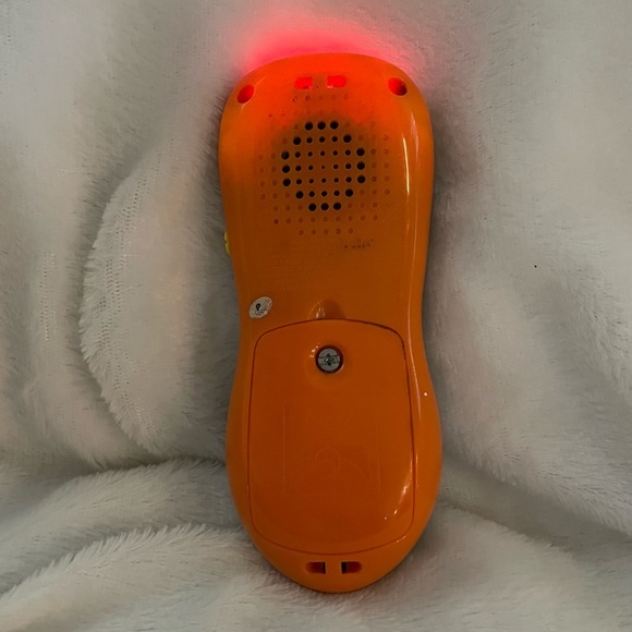 Vtech Click and Count Remote Baby Kids TV Remote Toy Play Sing Learn Count* - Picture 5 of 8